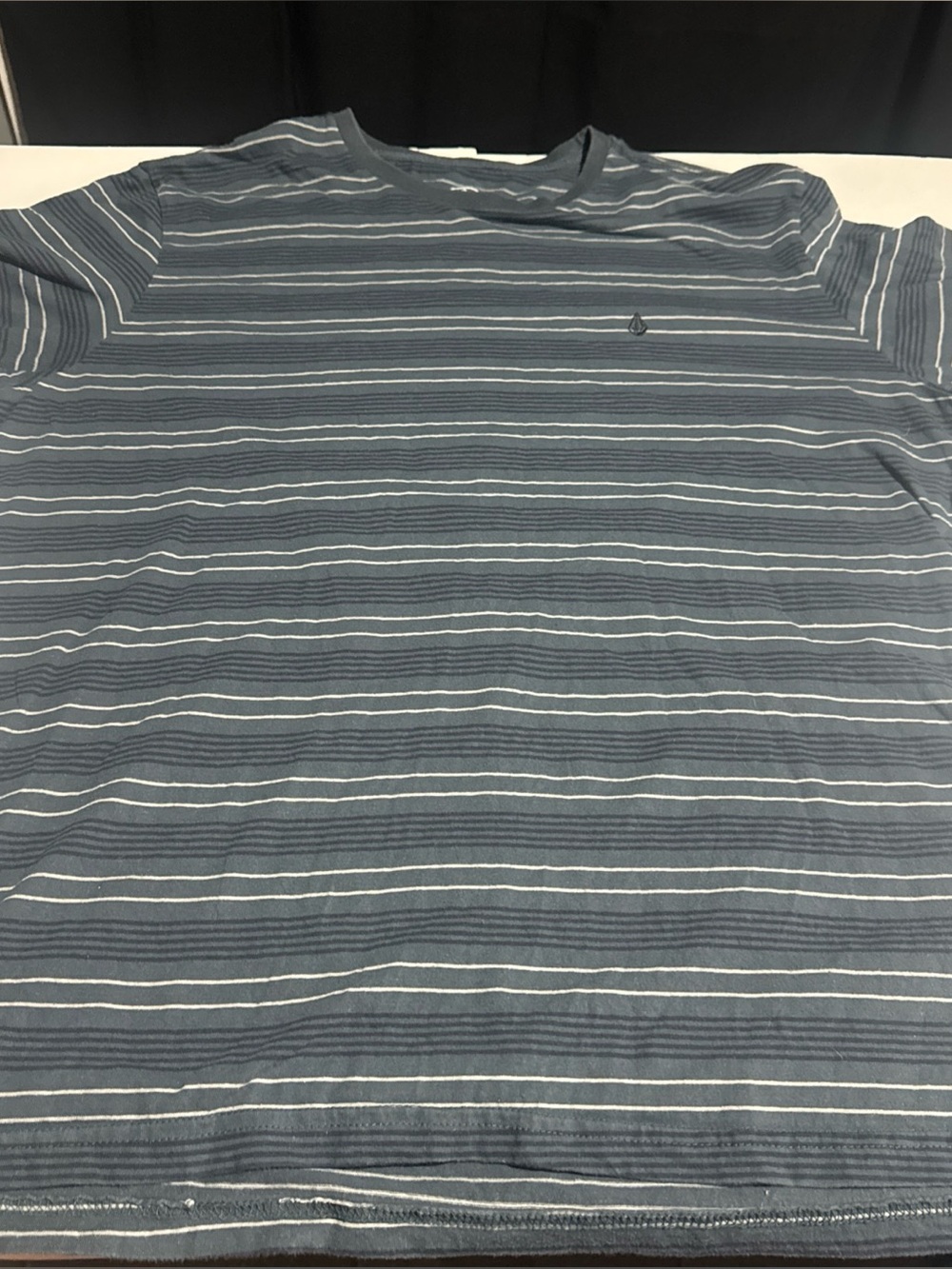 VOLCOM Men's Blue striped Short Sleeve T-shirt Size 2XL